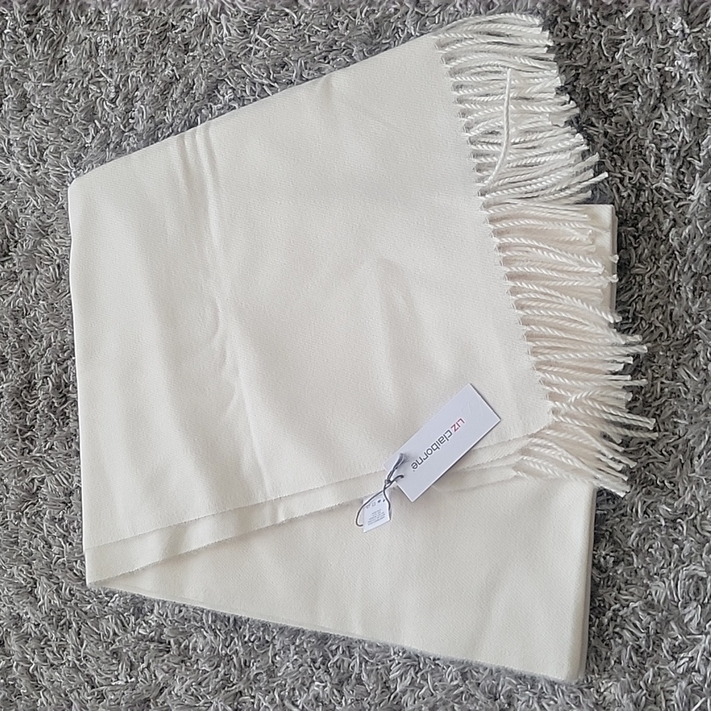 Liz Claiborne Crema Heather Scarf